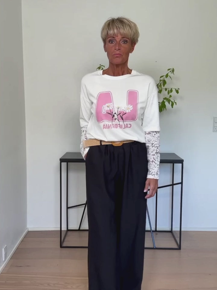 Baghuset Hvid Lace T-Shirt/Pink Print AC