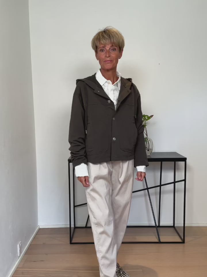 Baghuset Jakke Brun Hætte A