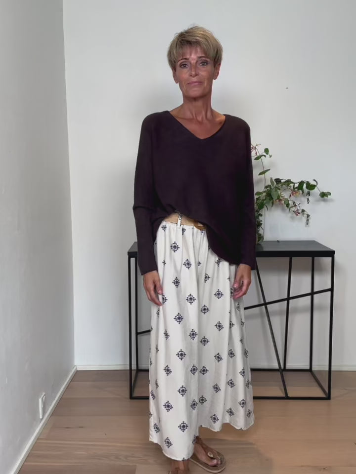 Baghuset Brun V-Neck Strik LS. CB