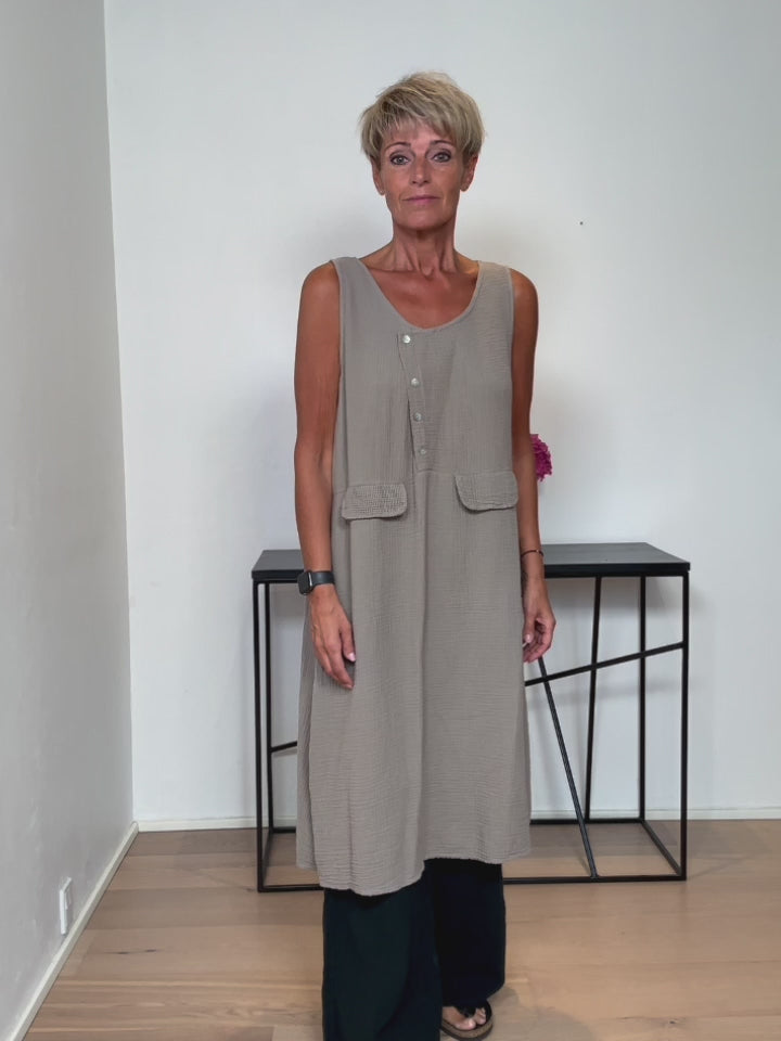 Baghuset Tank Top Kjole Bomuld Taupe SL