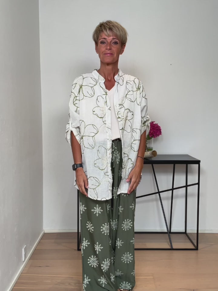Baghuset Skjorte Hvid/ Grøn Blomst Broderi MM