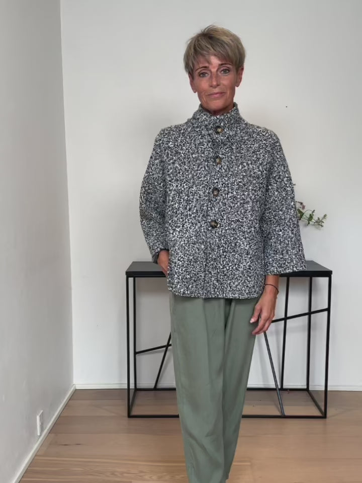 Baghuset Boucle Jakke Grå C