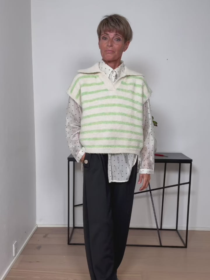Baghuset Grøn/Hvid Stribet Vest SDV