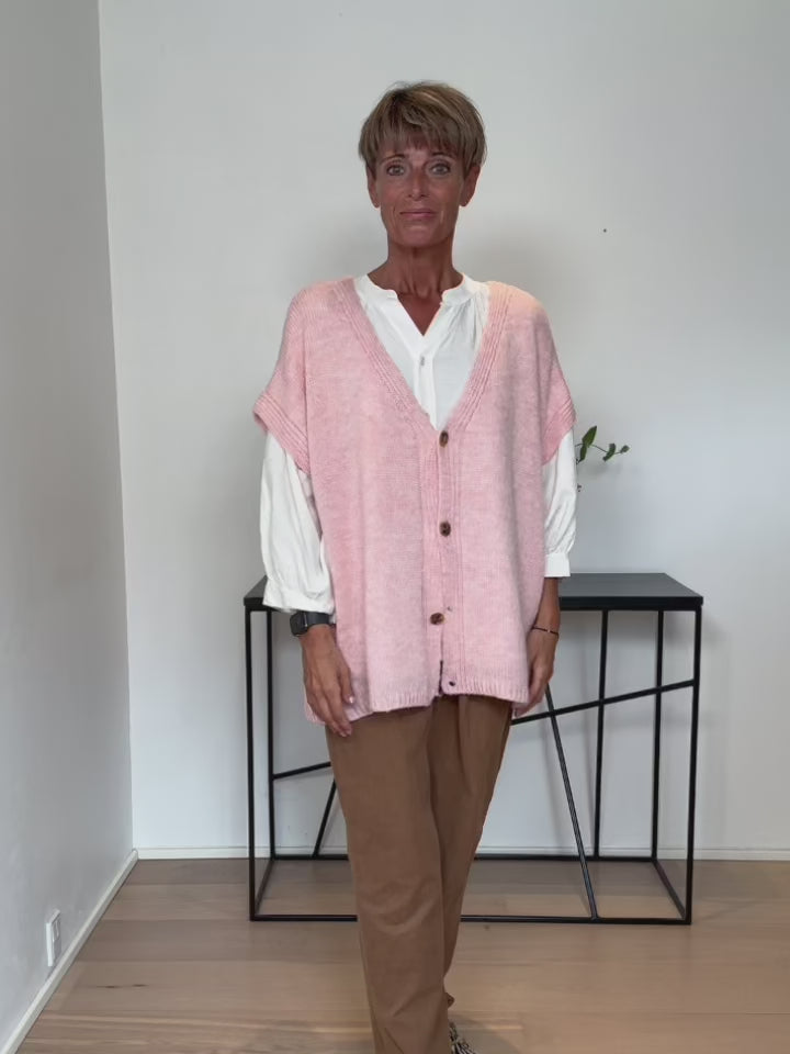 Baghuset Rosa Knap Vest CS