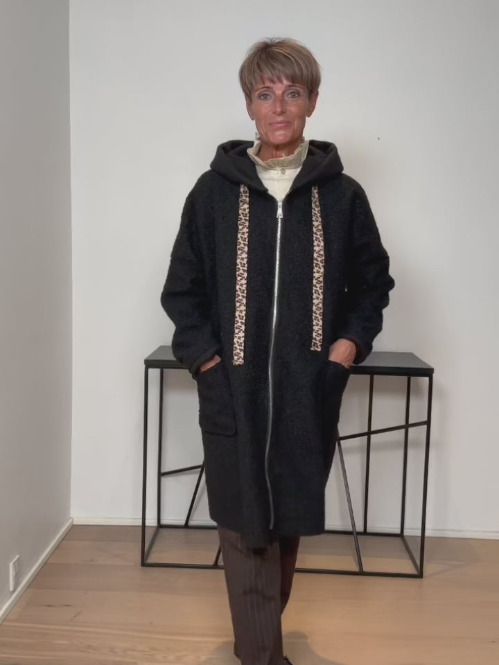 Baghuset Bouclé Jakke Sort C